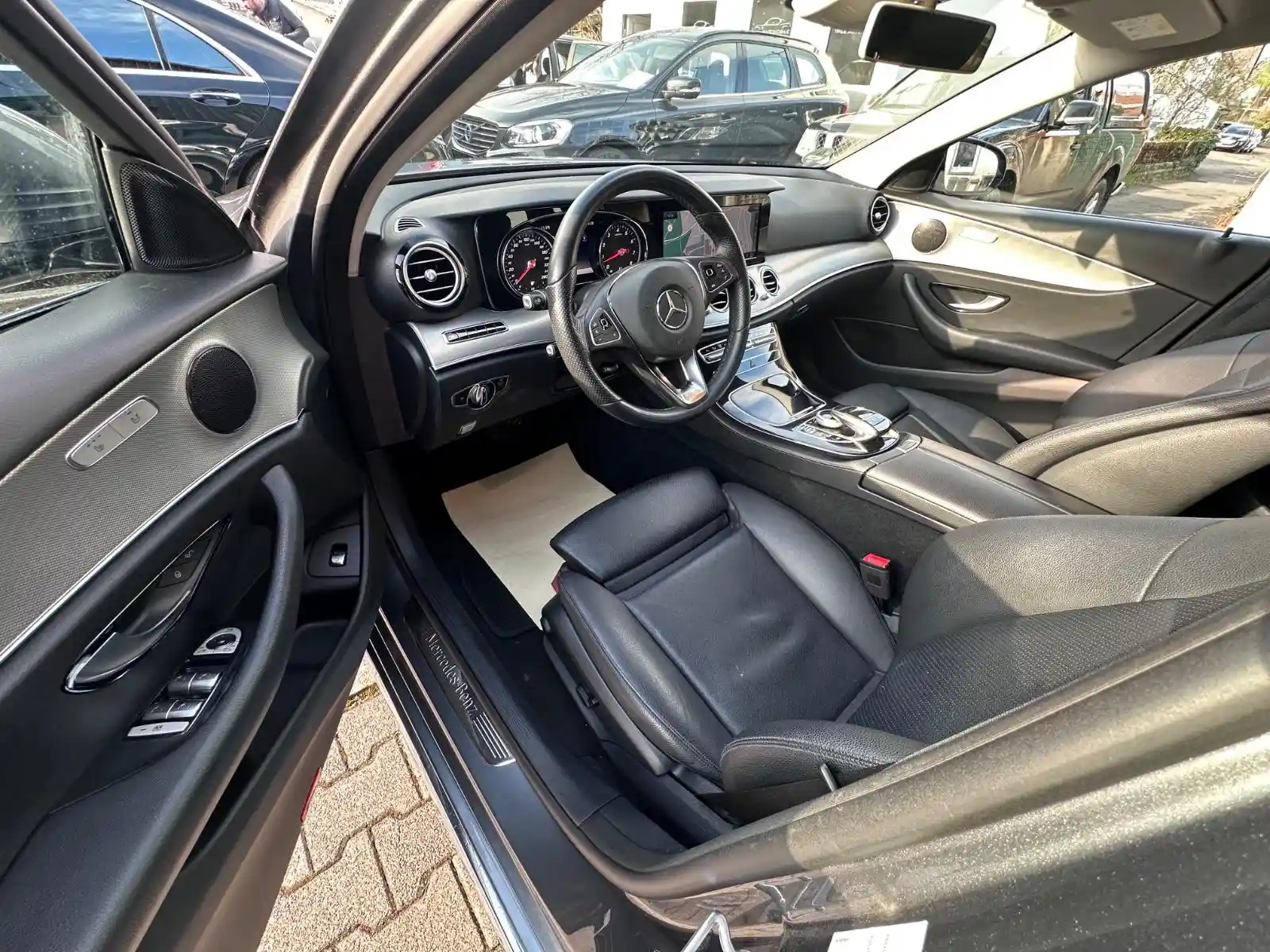 Mercedes-Benz E 250