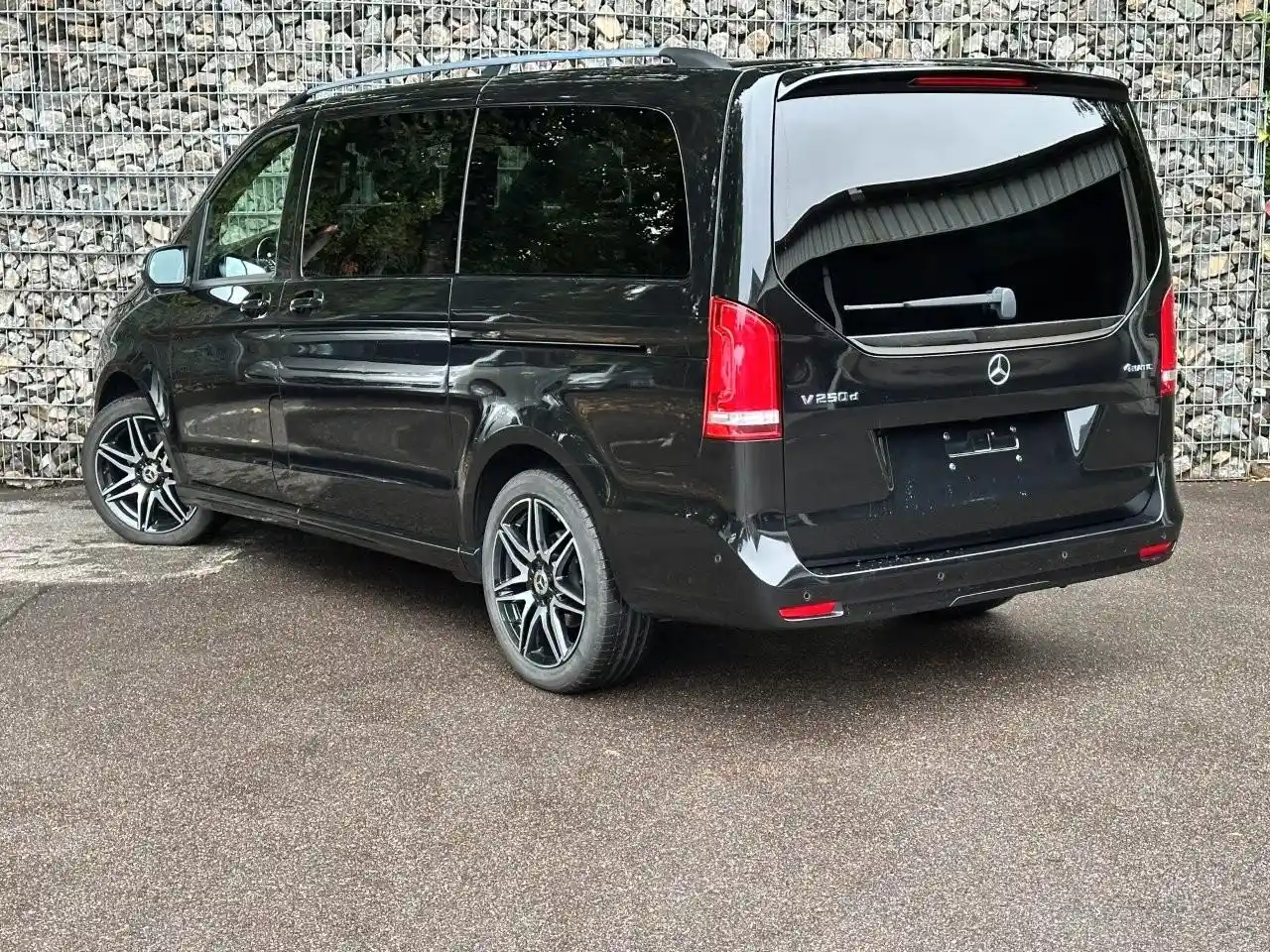 Mercedes-Benz V 250