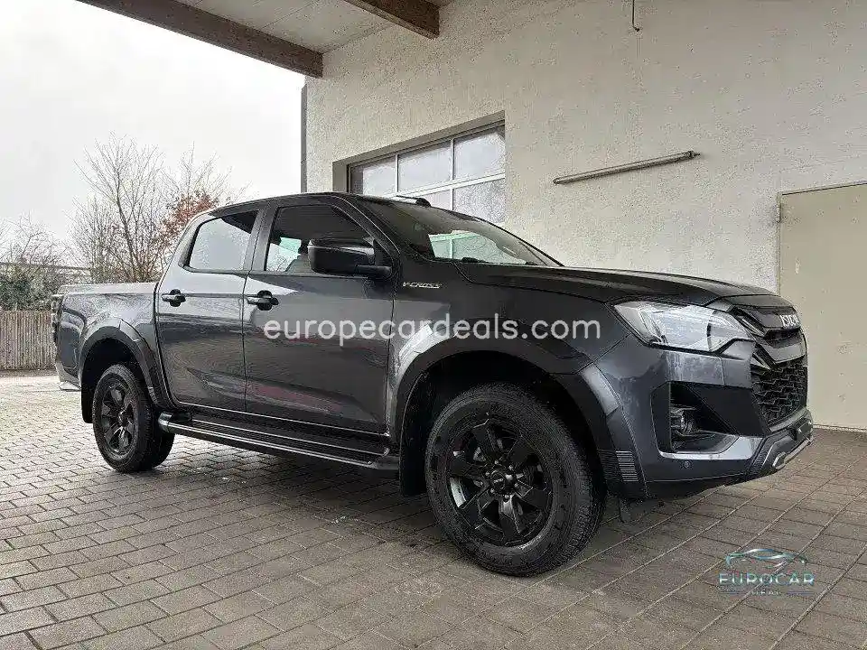 D-MAX Double Cab 4×4 AHK V-Cross A/T