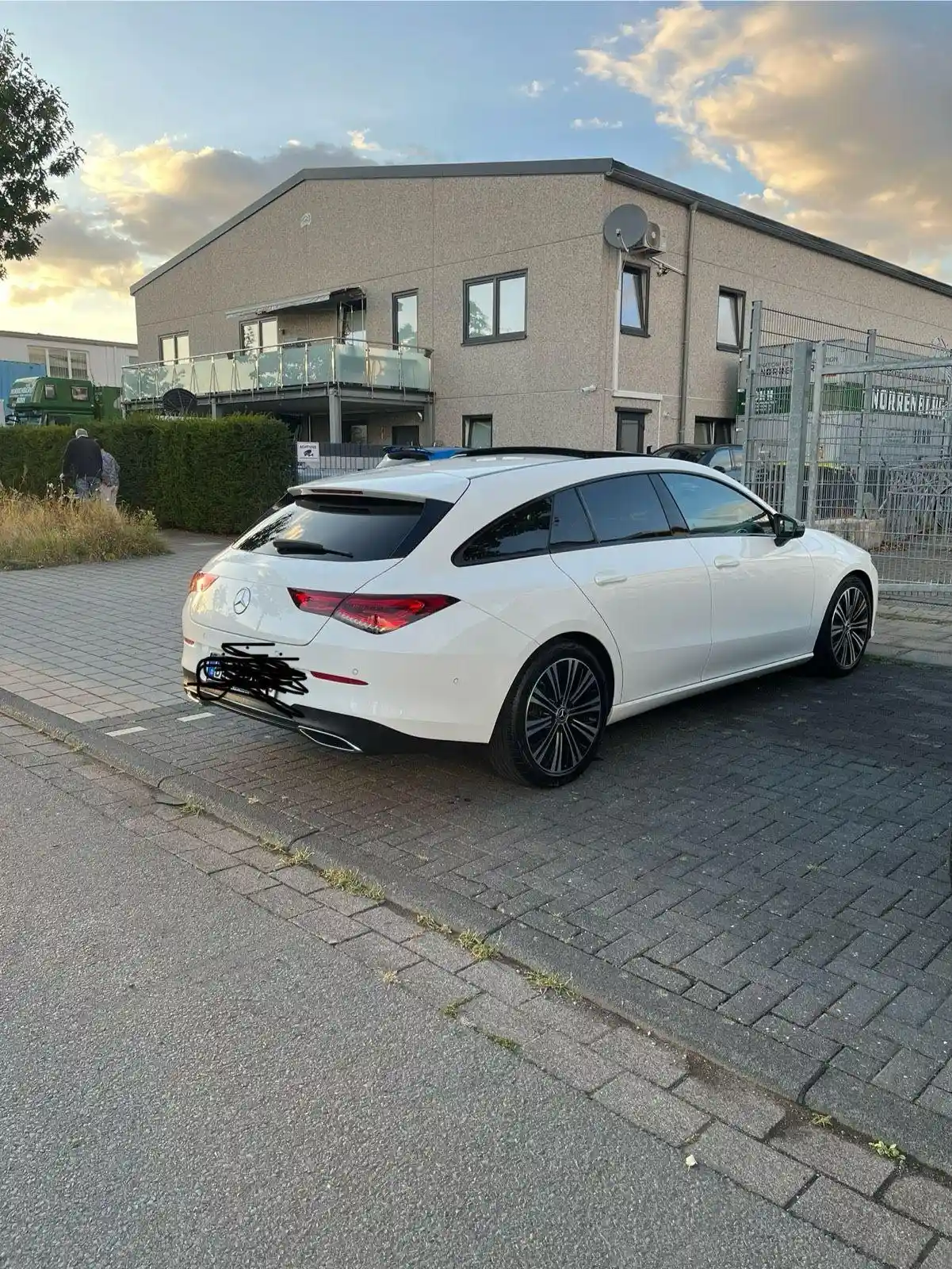 Mercedes-Benz CLA 200