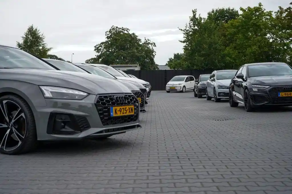 Mercedes-Benz C 63 AMG