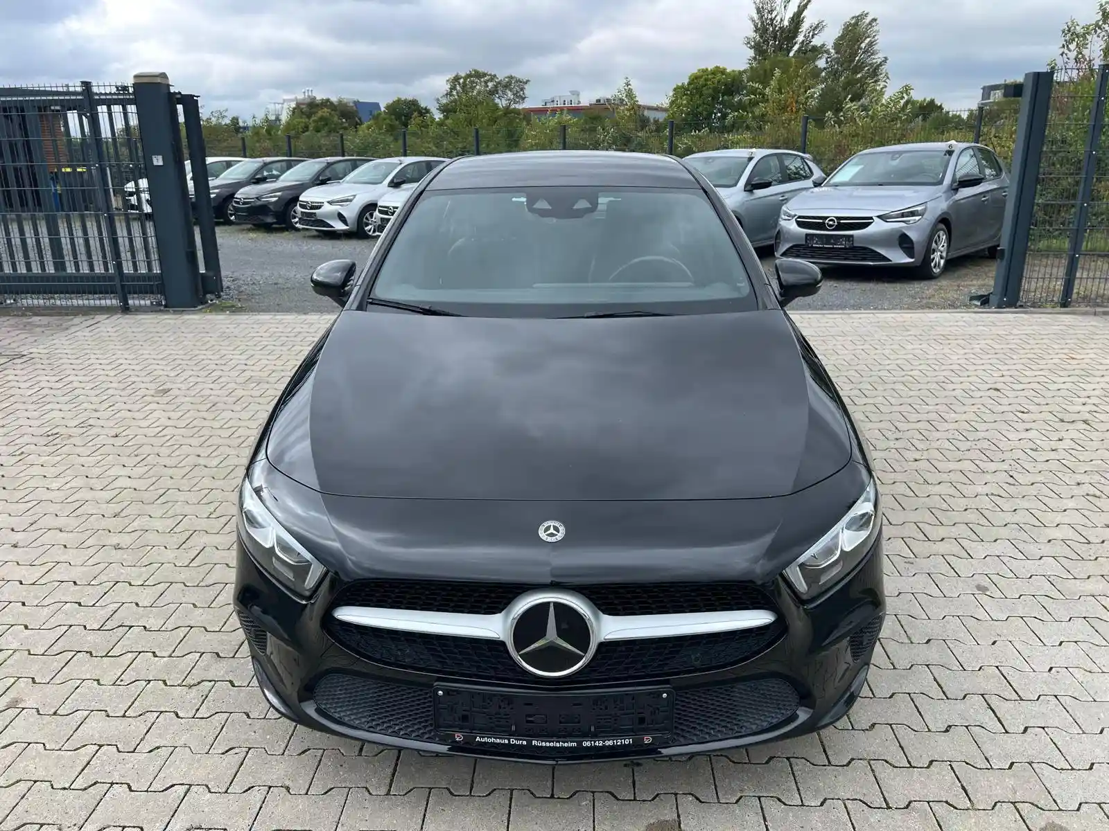 Mercedes-Benz A 180