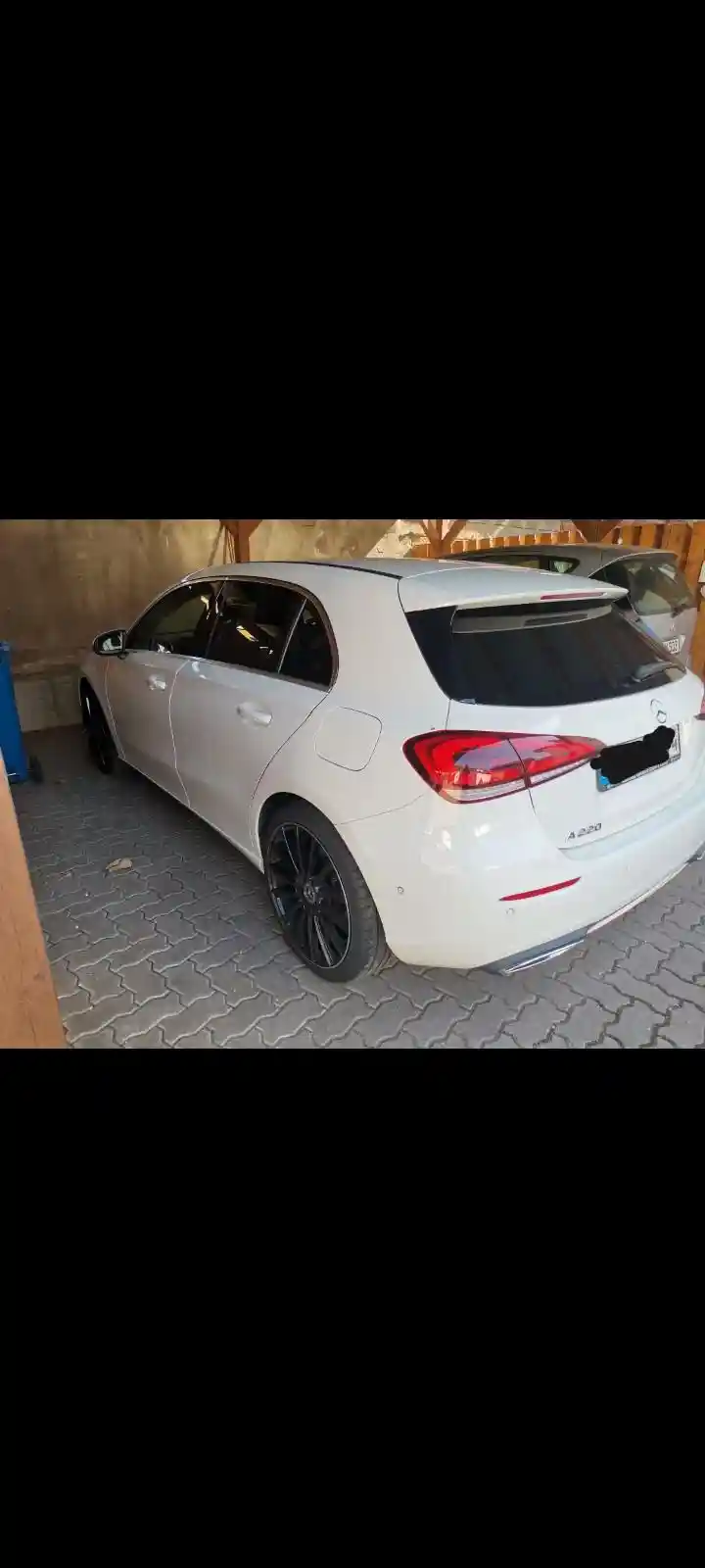 Mercedes-Benz A 220