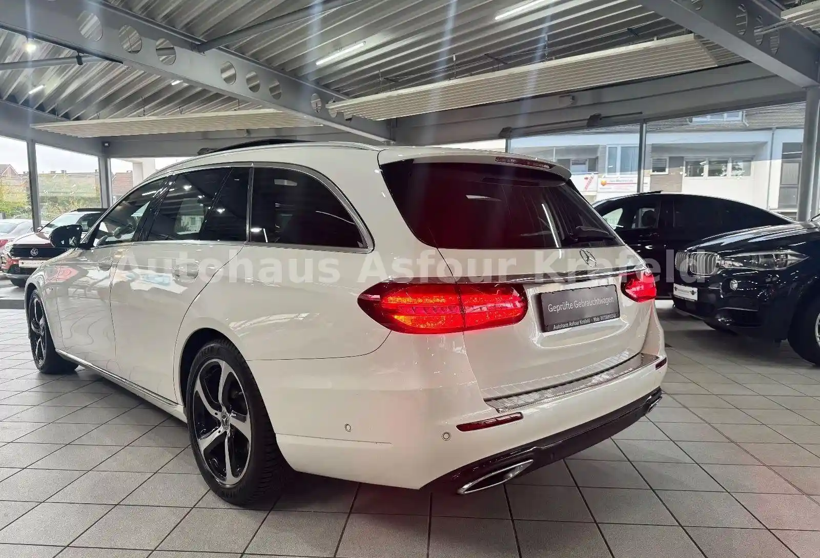 Mercedes-Benz E 300