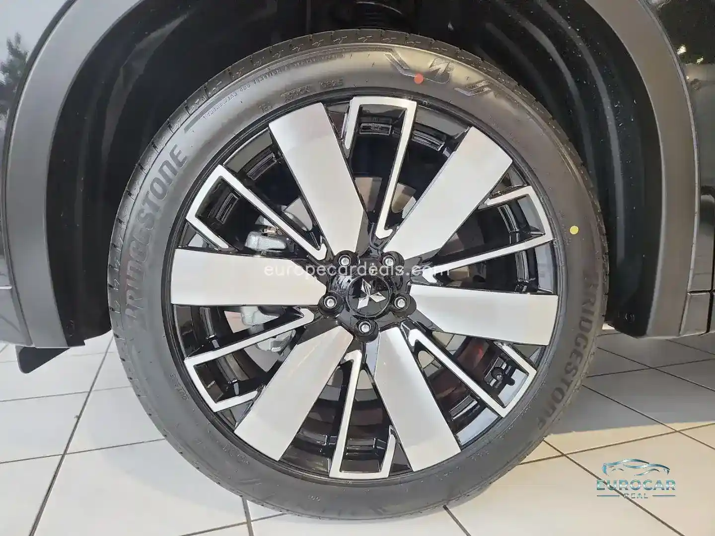 Mitsubishi Plug-in Hybrid Outlander