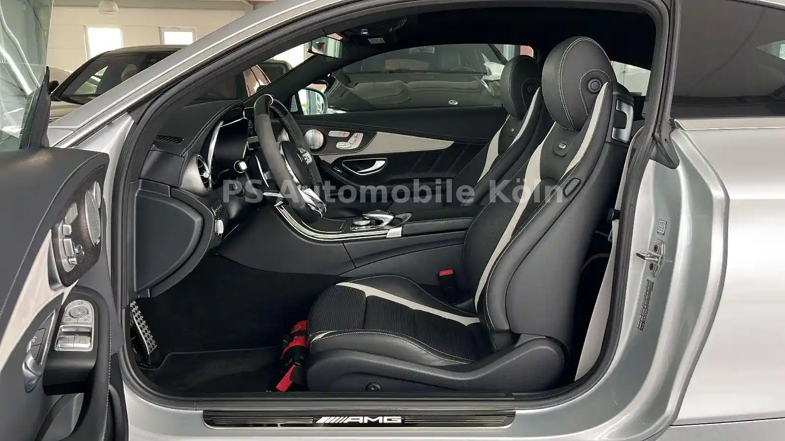 Mercedes-Benz C 63 AMG