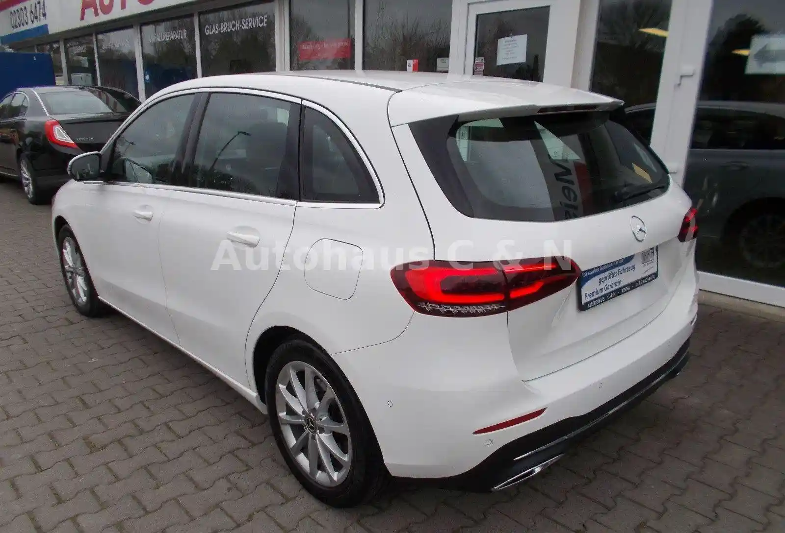 Mercedes-Benz B 200