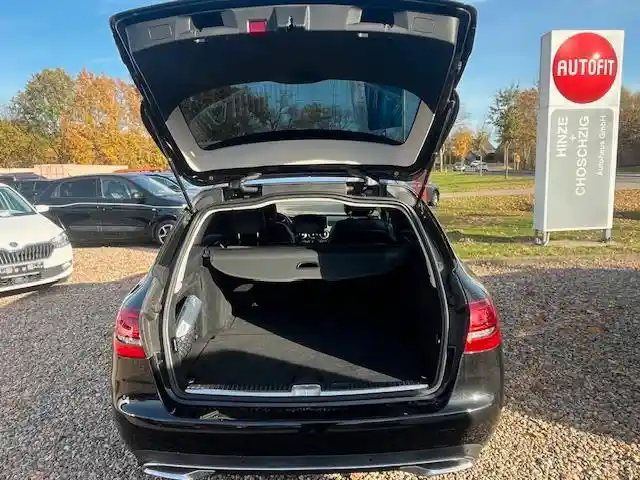 Mercedes-Benz C 180