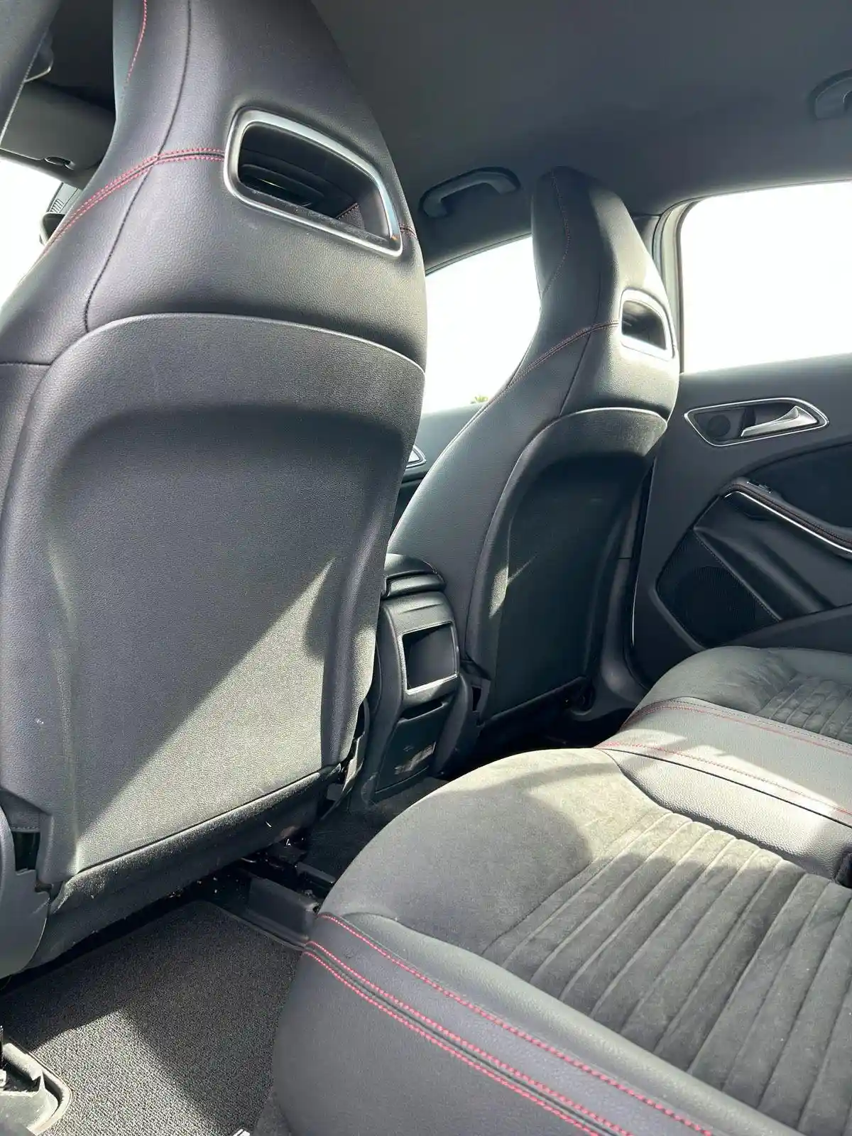 Mercedes-Benz A 220