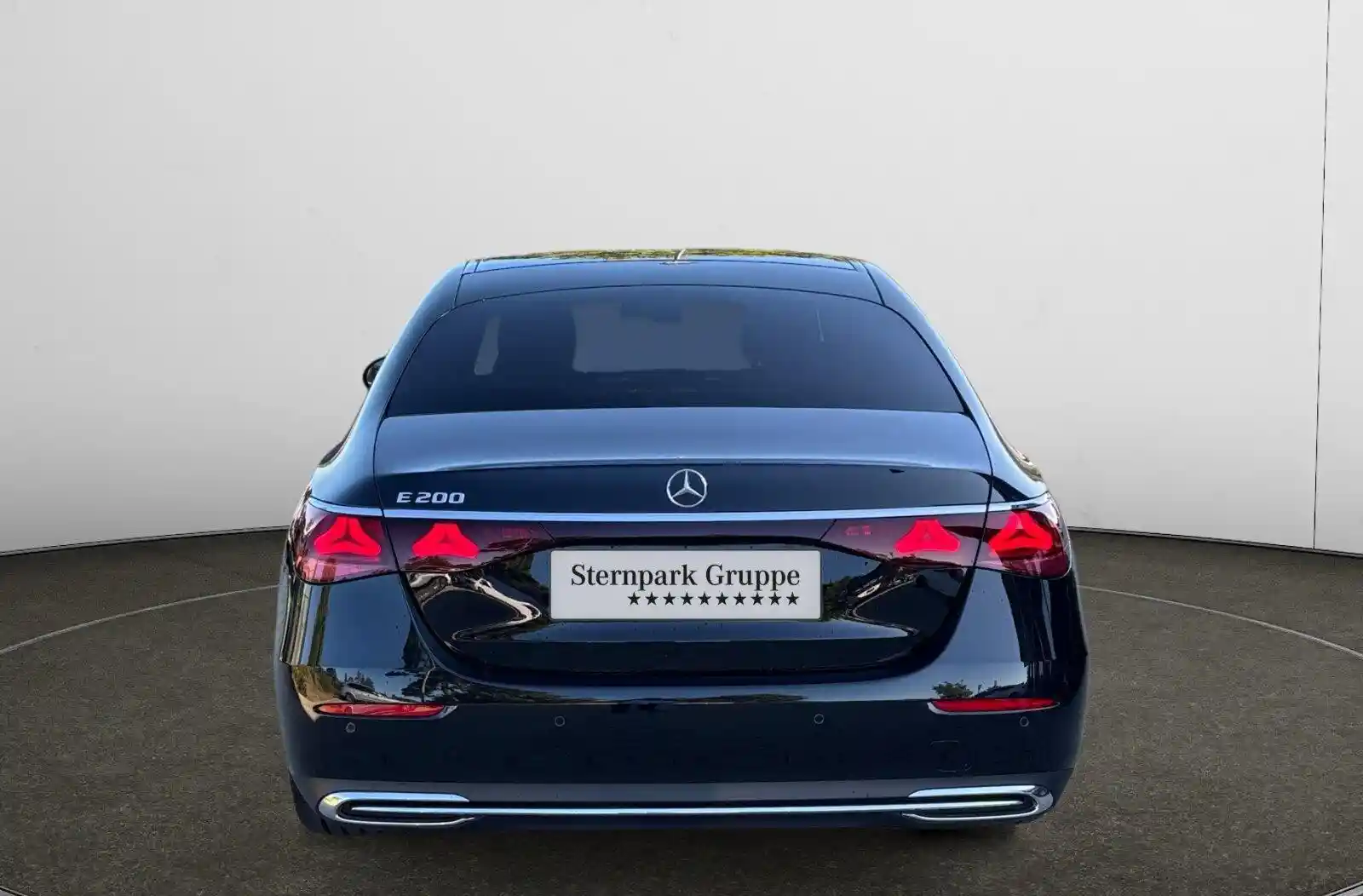 Mercedes-Benz E 200
