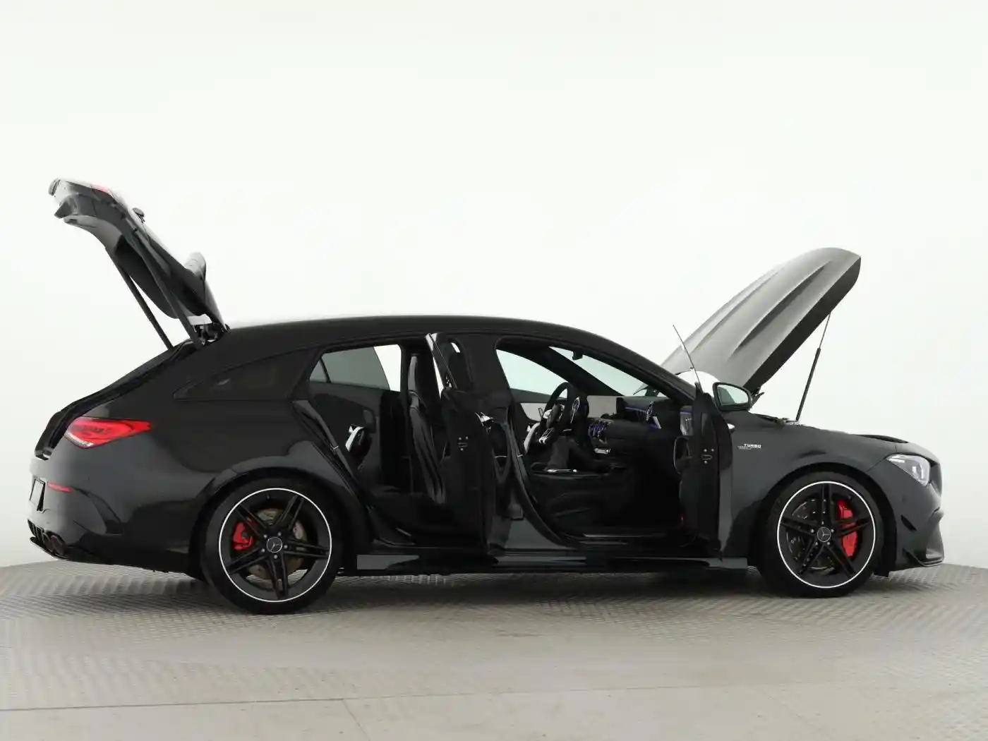 Mercedes-Benz CLA 45 AMG Shooting Brake