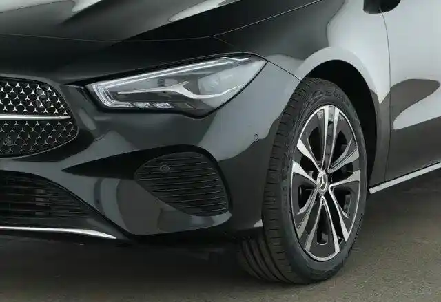 Mercedes-Benz CLA 220 Shooting Brake