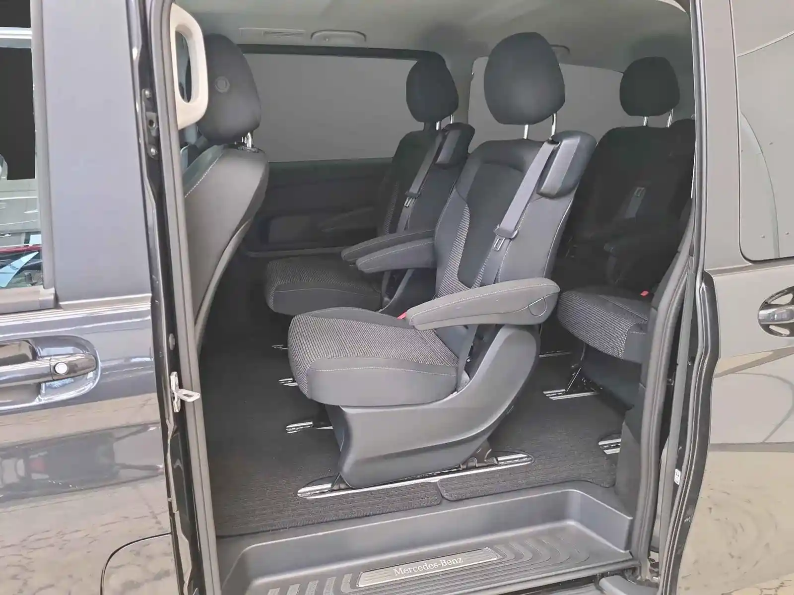 Mercedes-Benz V 300