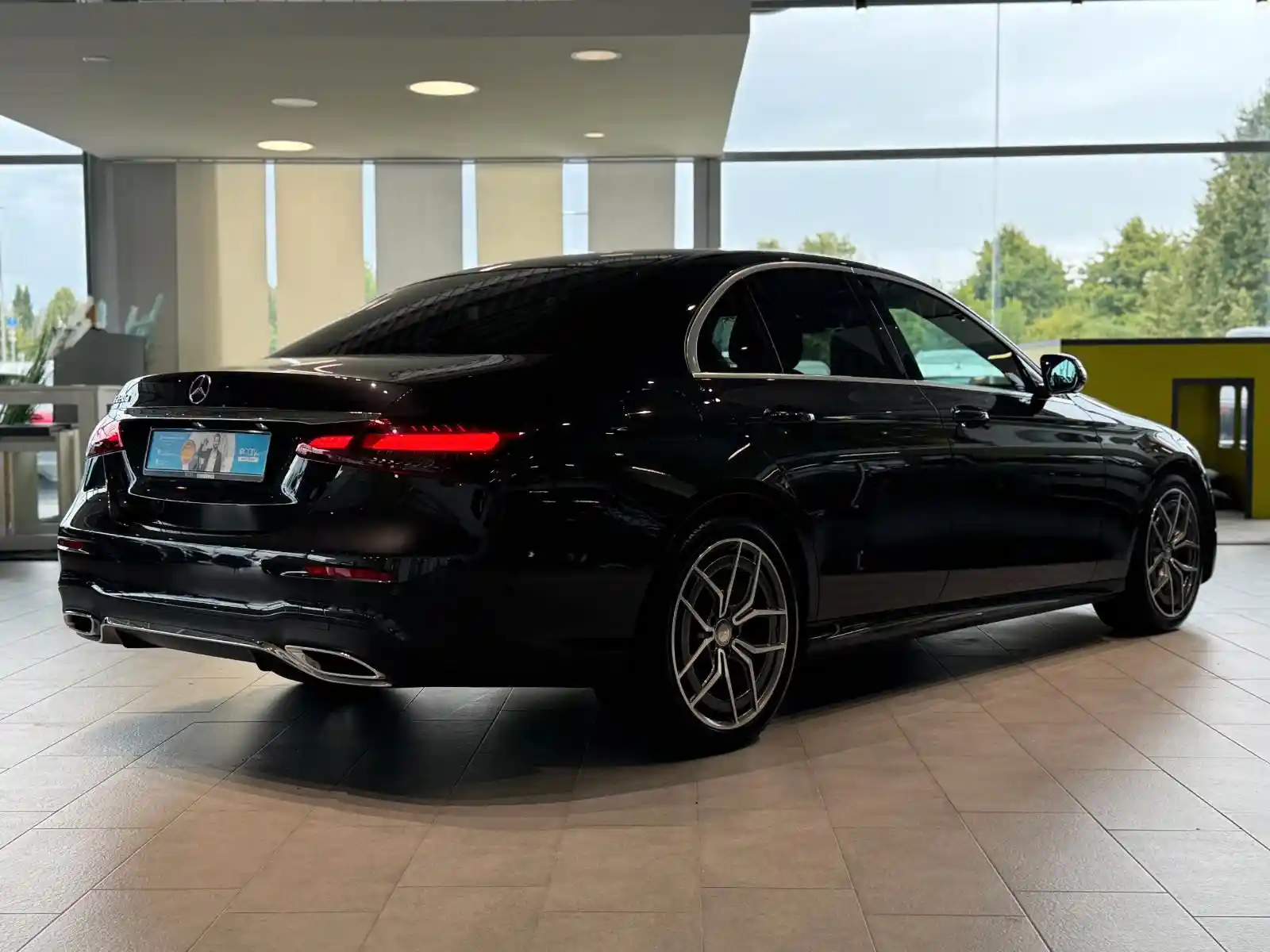 Mercedes-Benz E 220