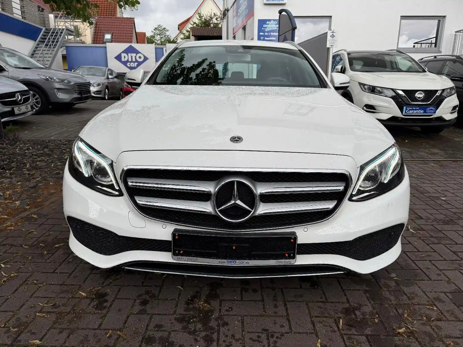 Mercedes-Benz E 200