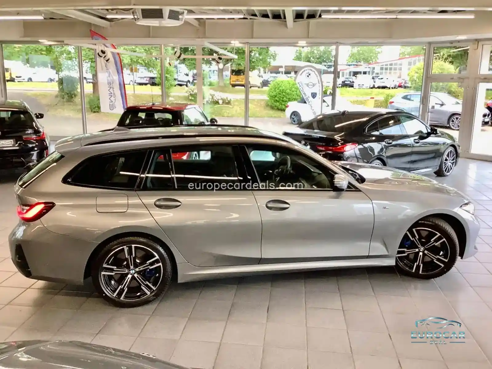 BMW 330