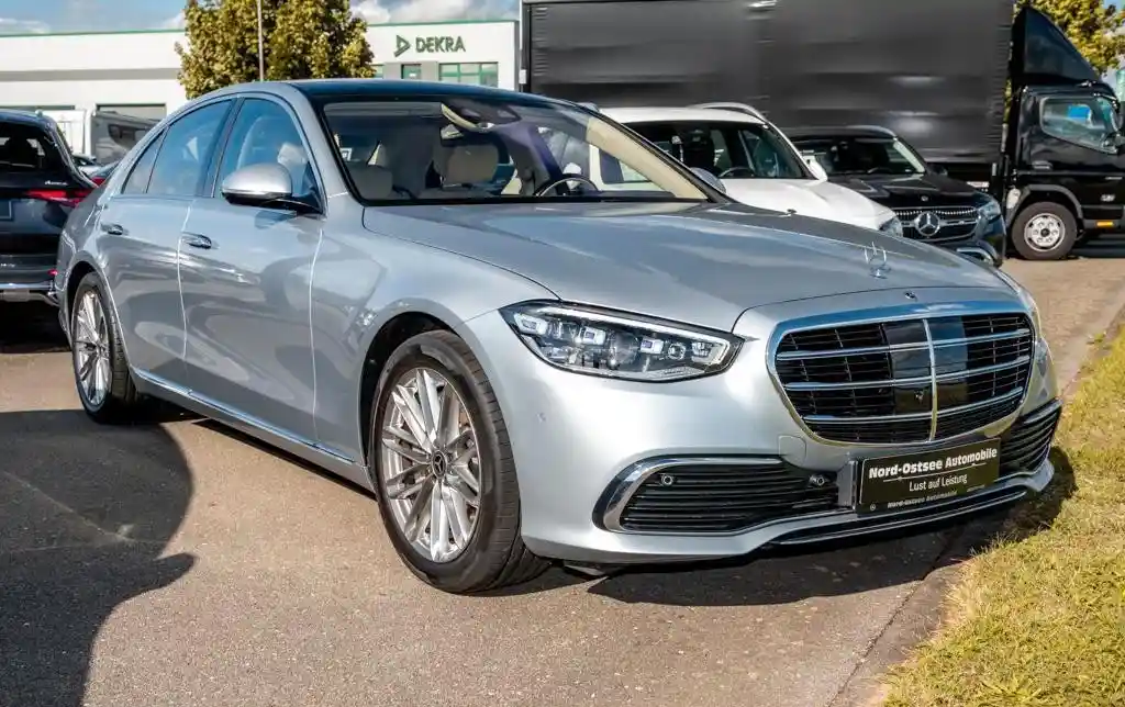 Mercedes-Benz S 500