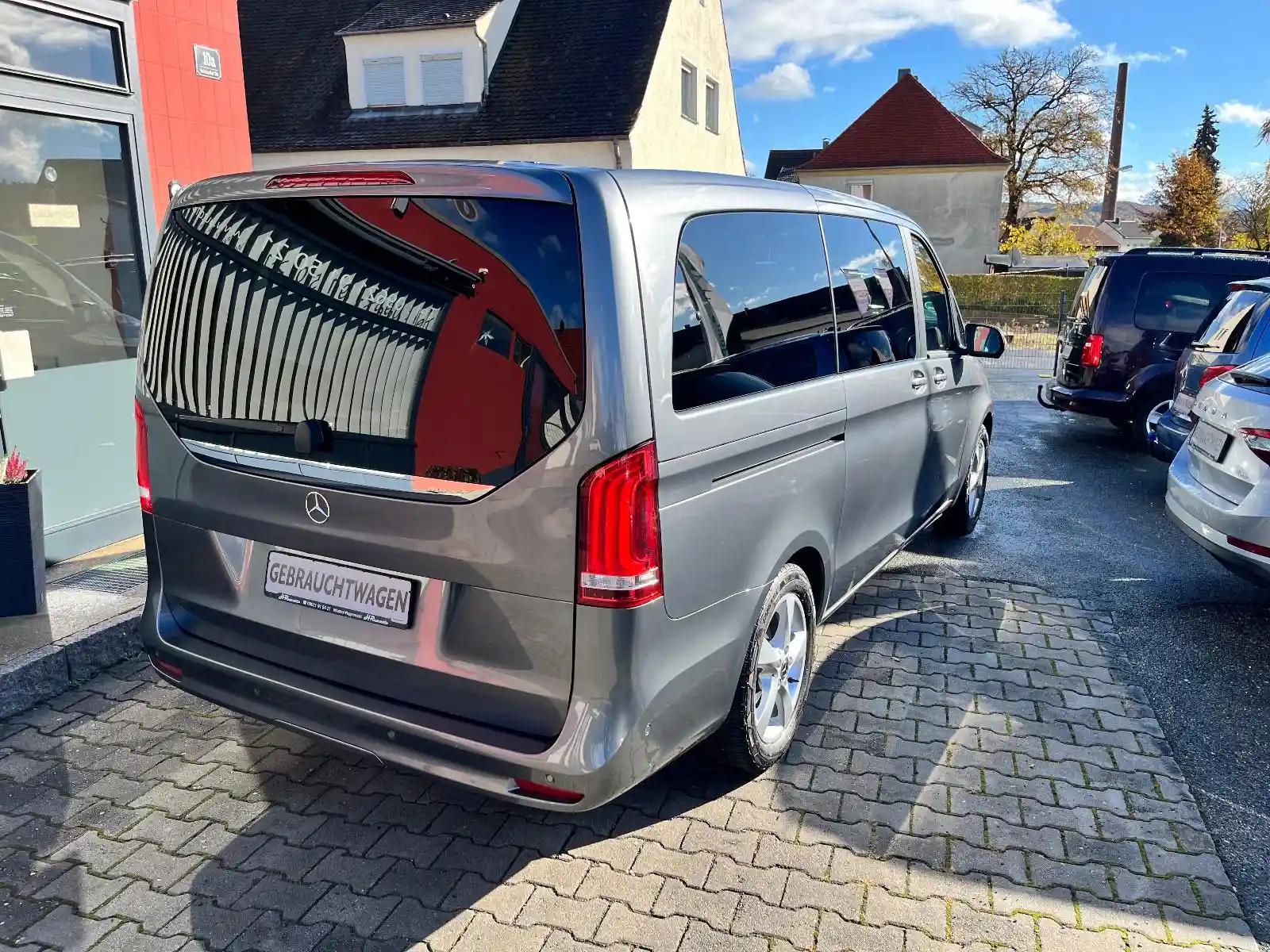 Mercedes-Benz V 250