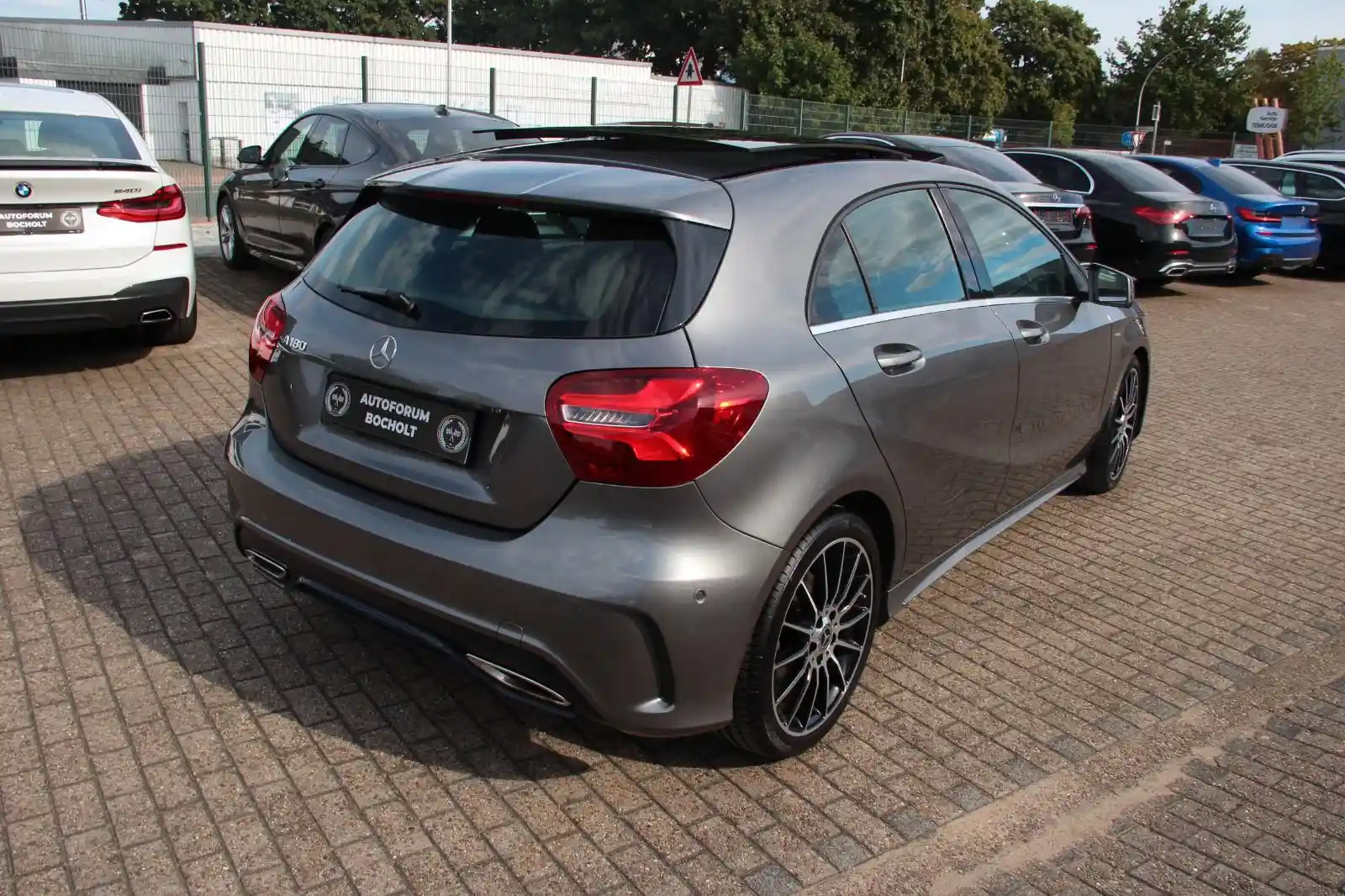 Mercedes-Benz A 180