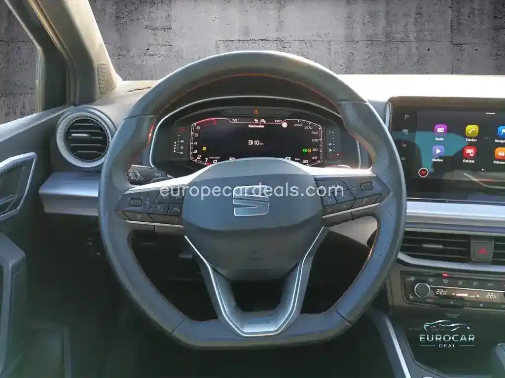 Seat Arona