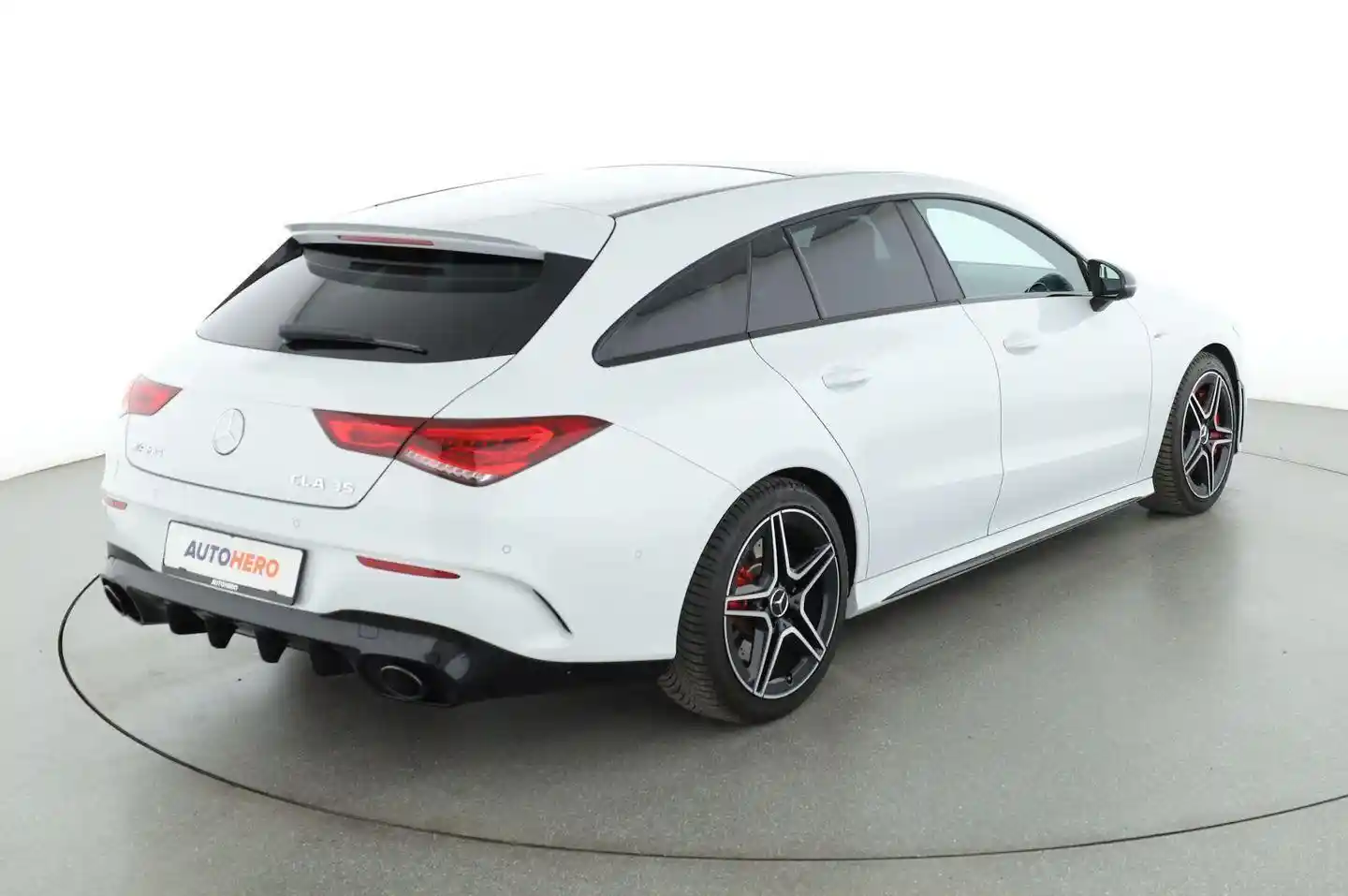 Mercedes-Benz CLA 35 AMG Shooting Brake