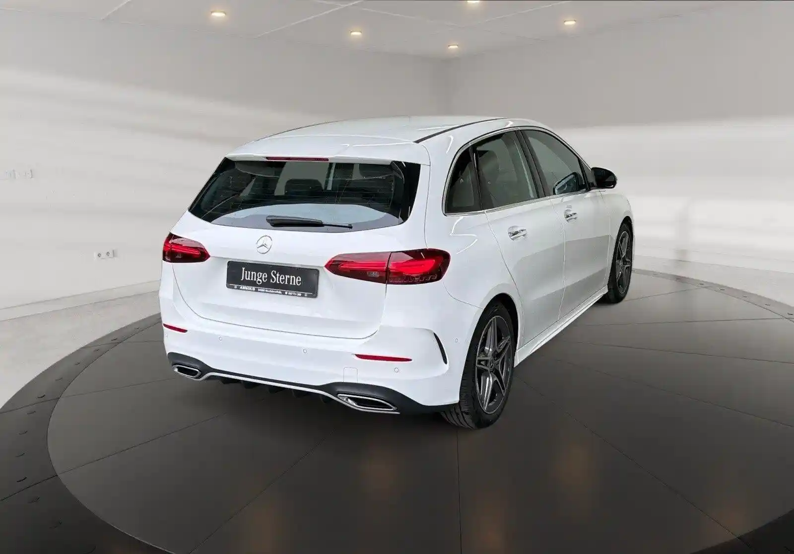 Mercedes-Benz B 200