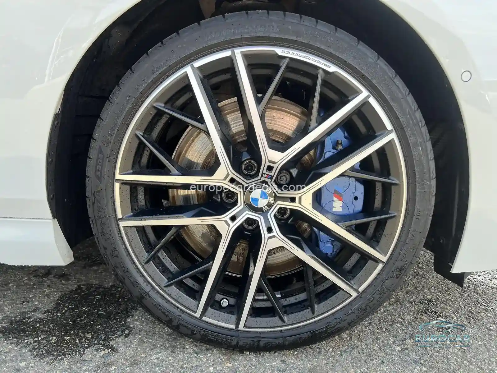 BMW M235