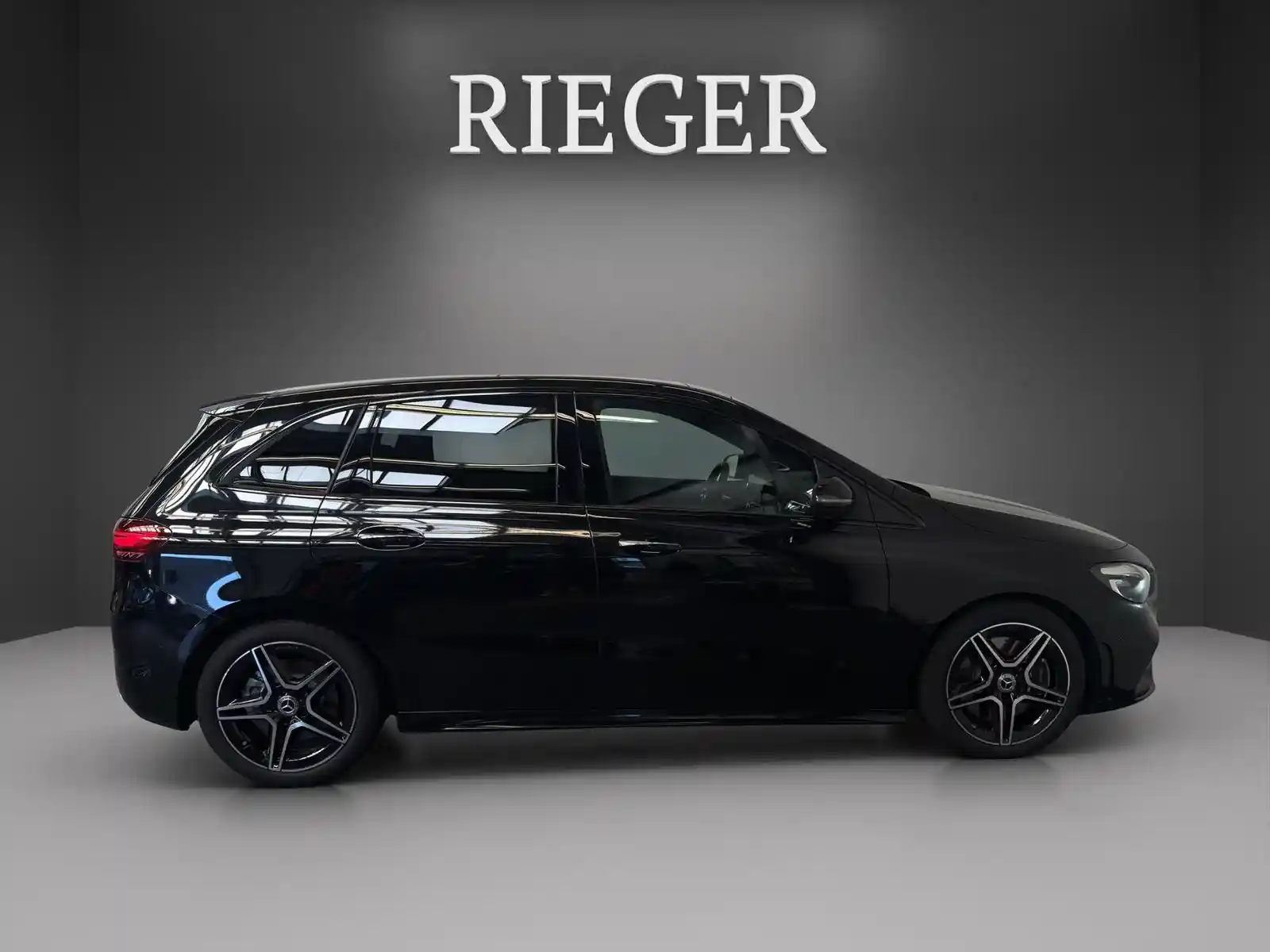 Mercedes-Benz B 250