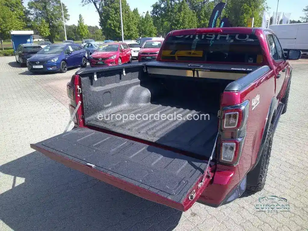 Double Cab 4WD Autm. V-Cross