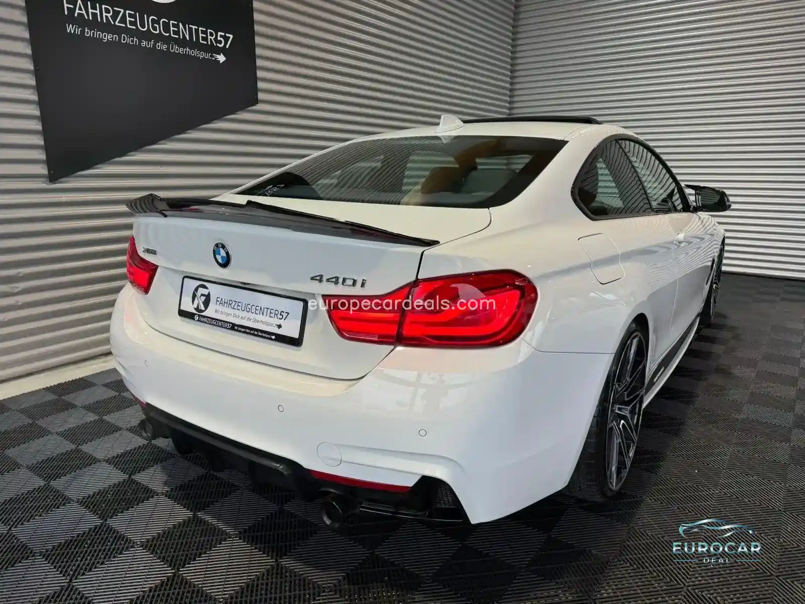 BMW 440