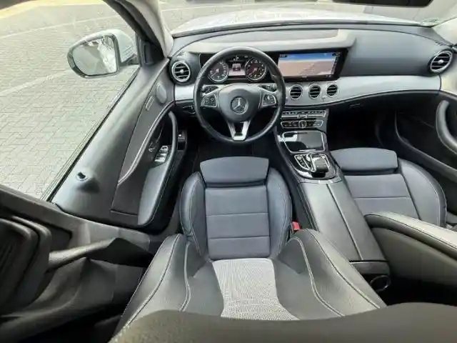 Mercedes-Benz E 400