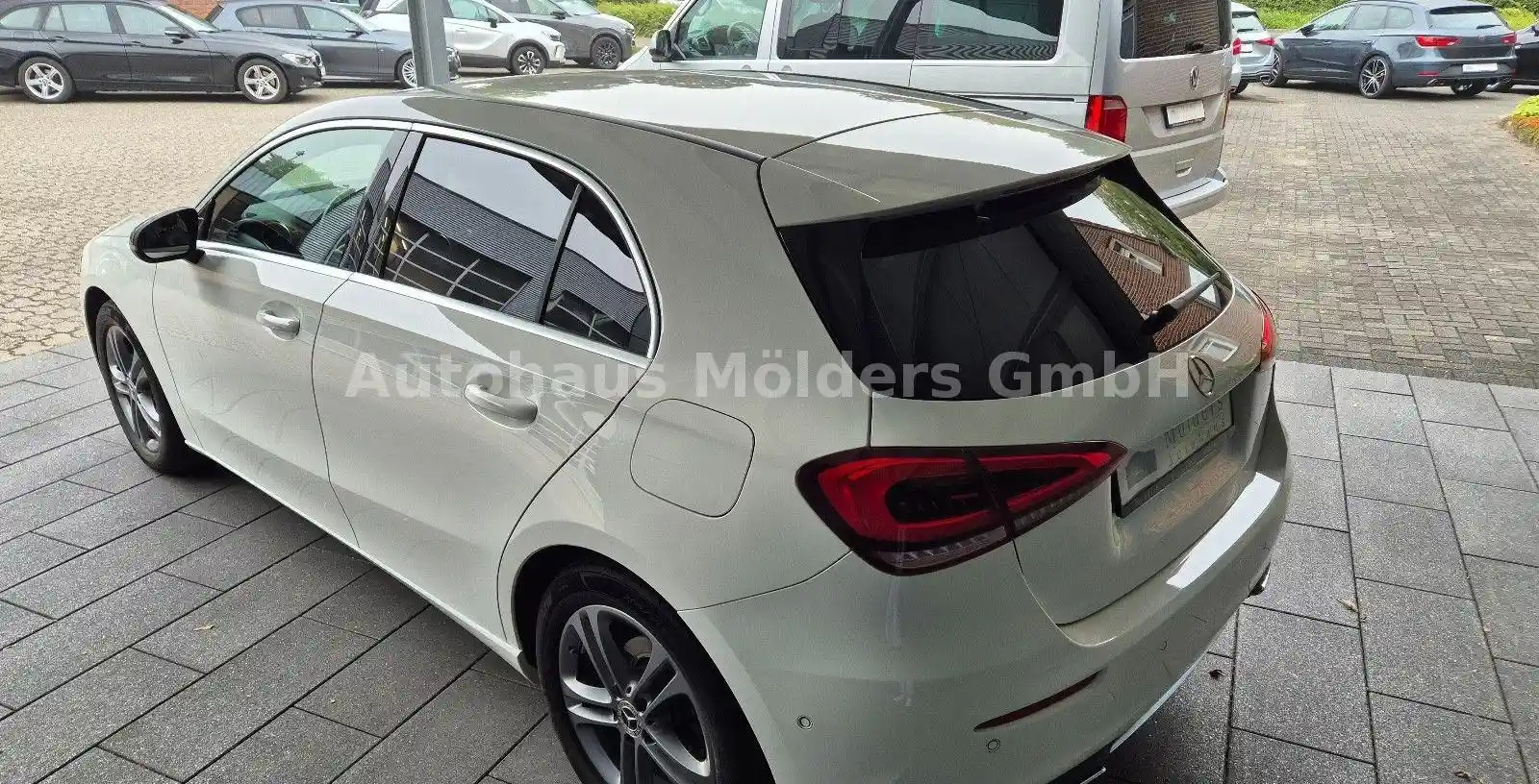 Mercedes-Benz A 200