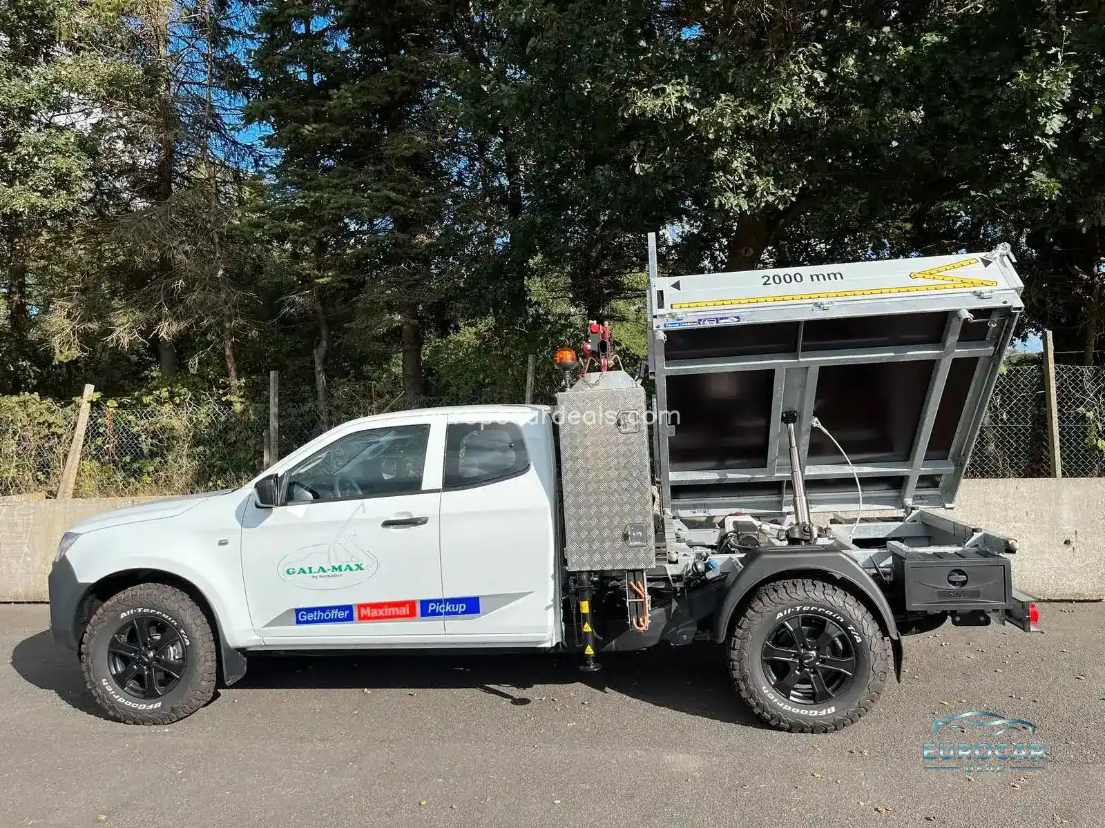 Space Cab L AT BIG-MAX L2 Kipper und Kran