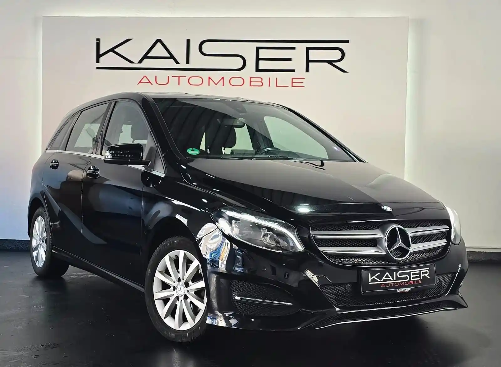 Mercedes-Benz B 180