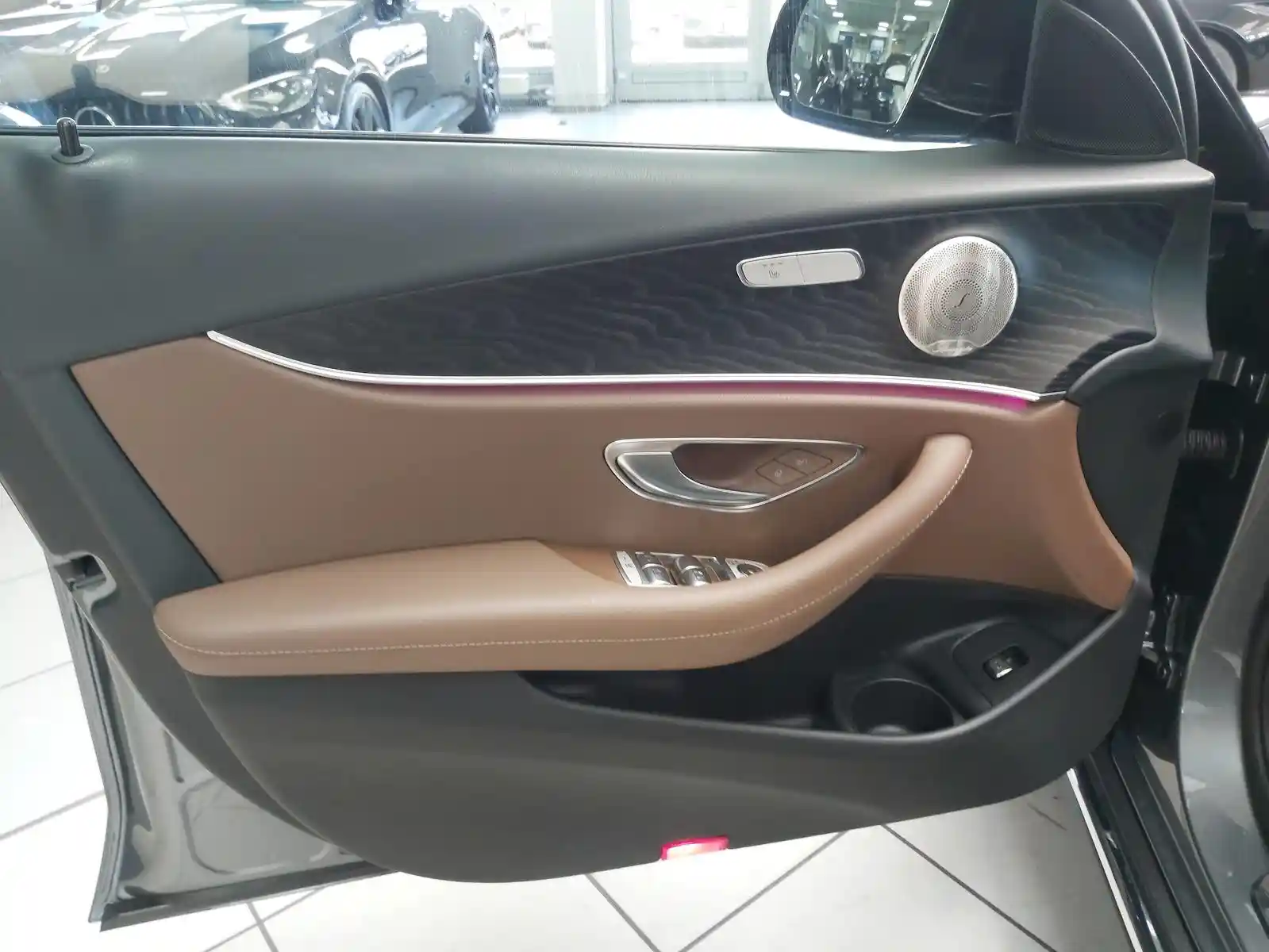 Mercedes-Benz E 400