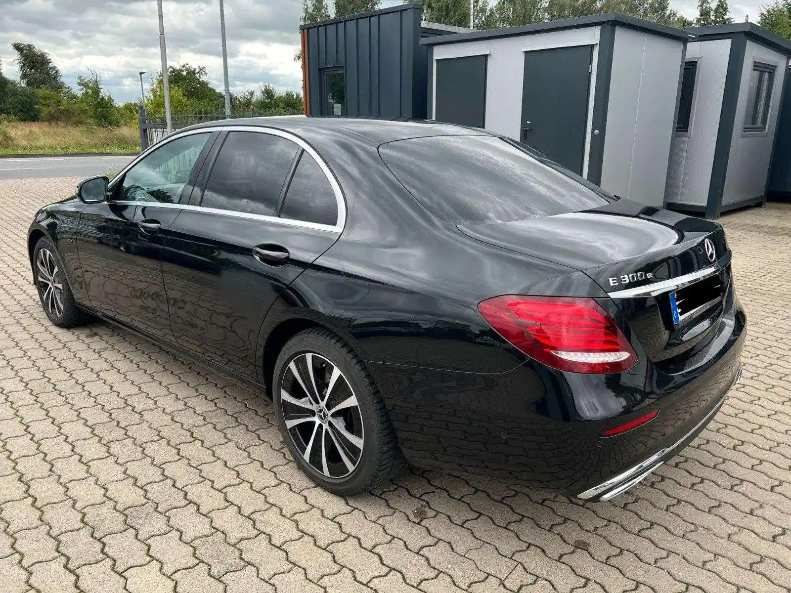 Mercedes-Benz E 300
