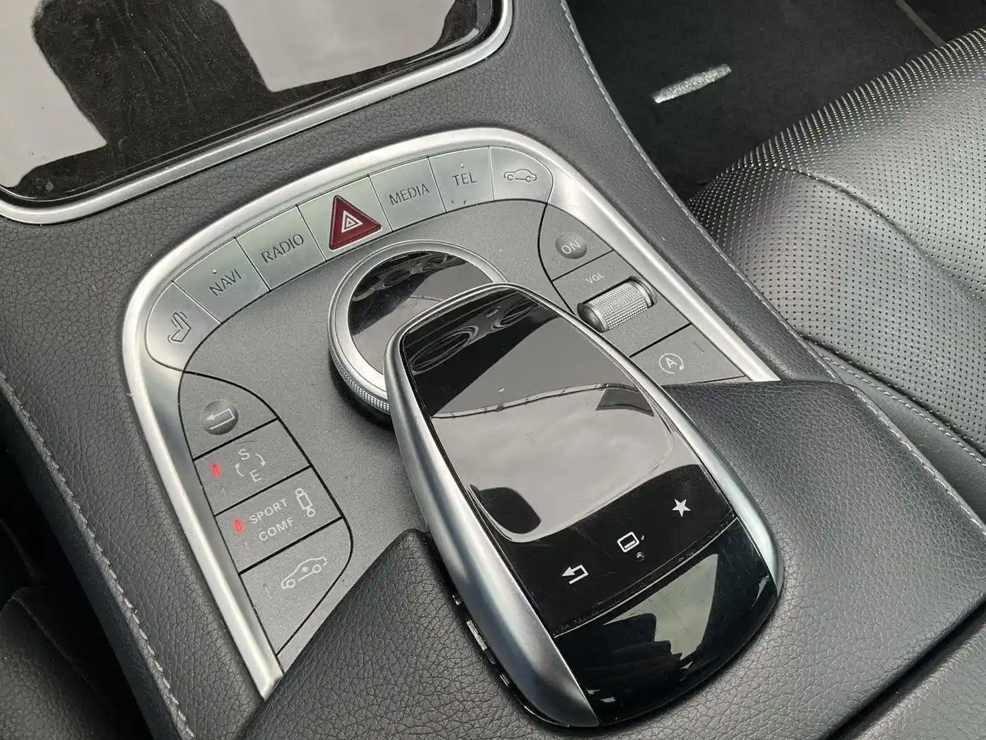 Mercedes-Benz S 400