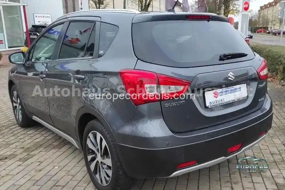 Suzuki (SX4) S-Cross