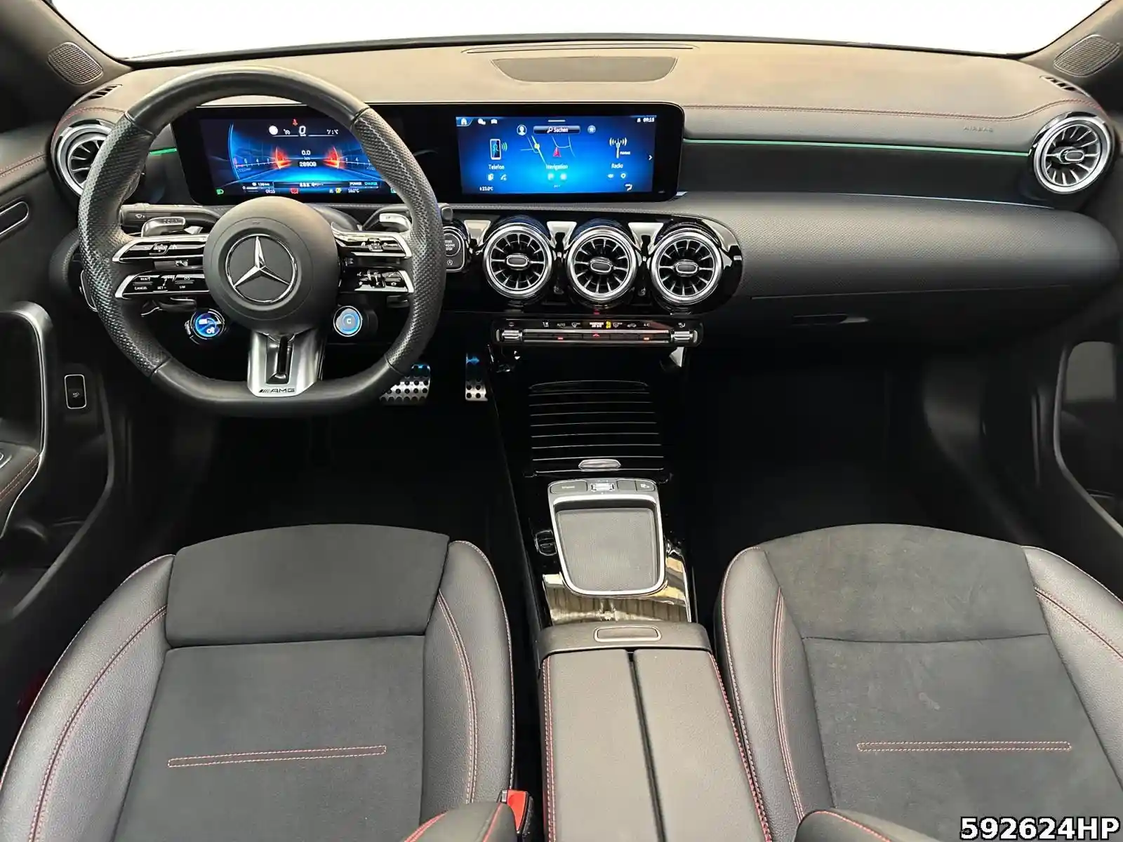 Mercedes-Benz CLA 35 AMG