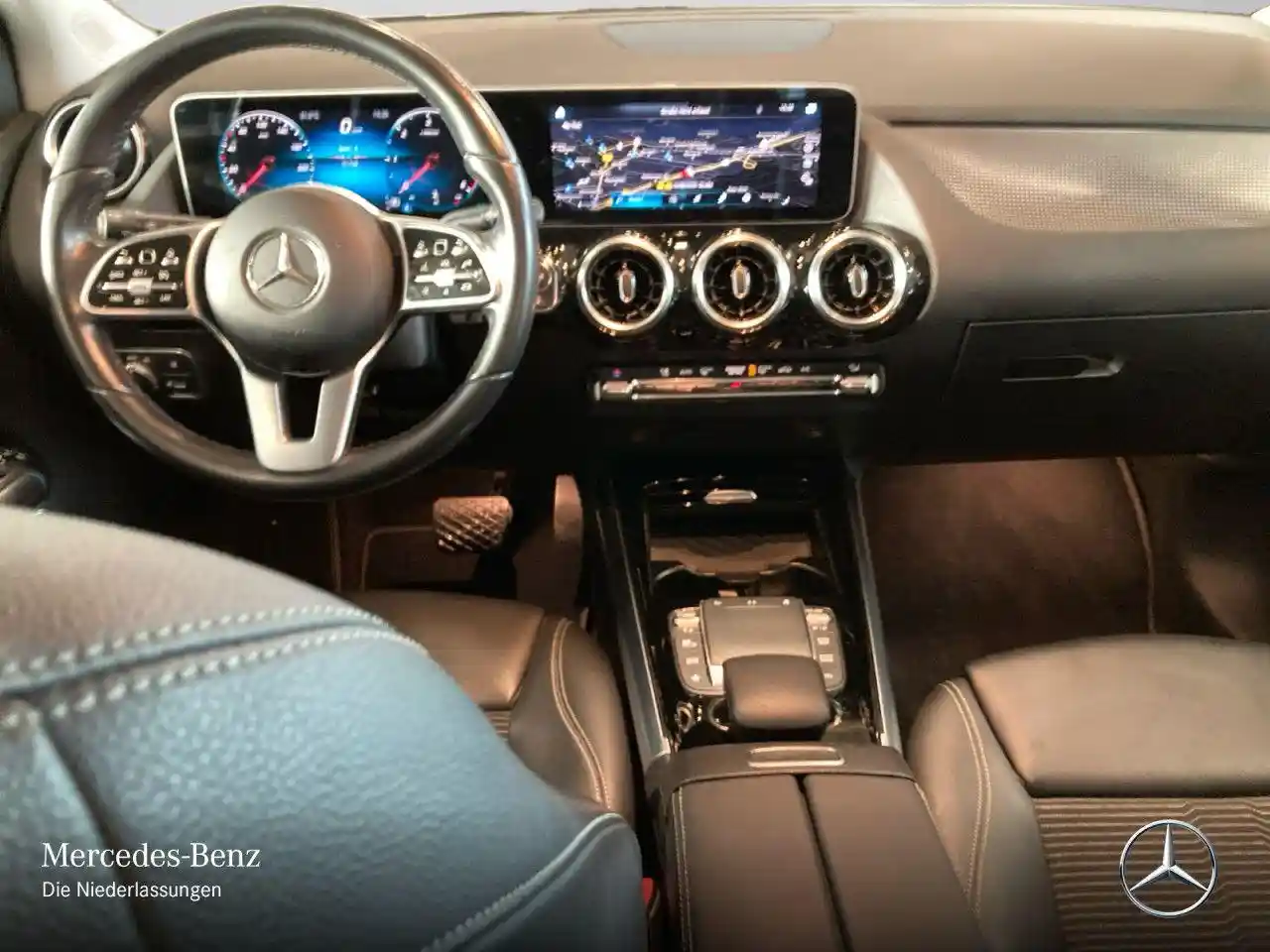 Mercedes-Benz B 200