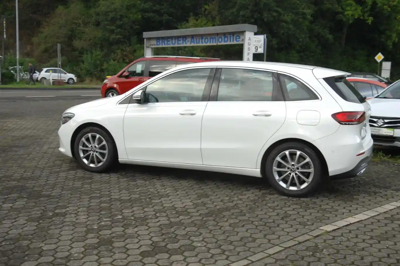 Mercedes-Benz B 250