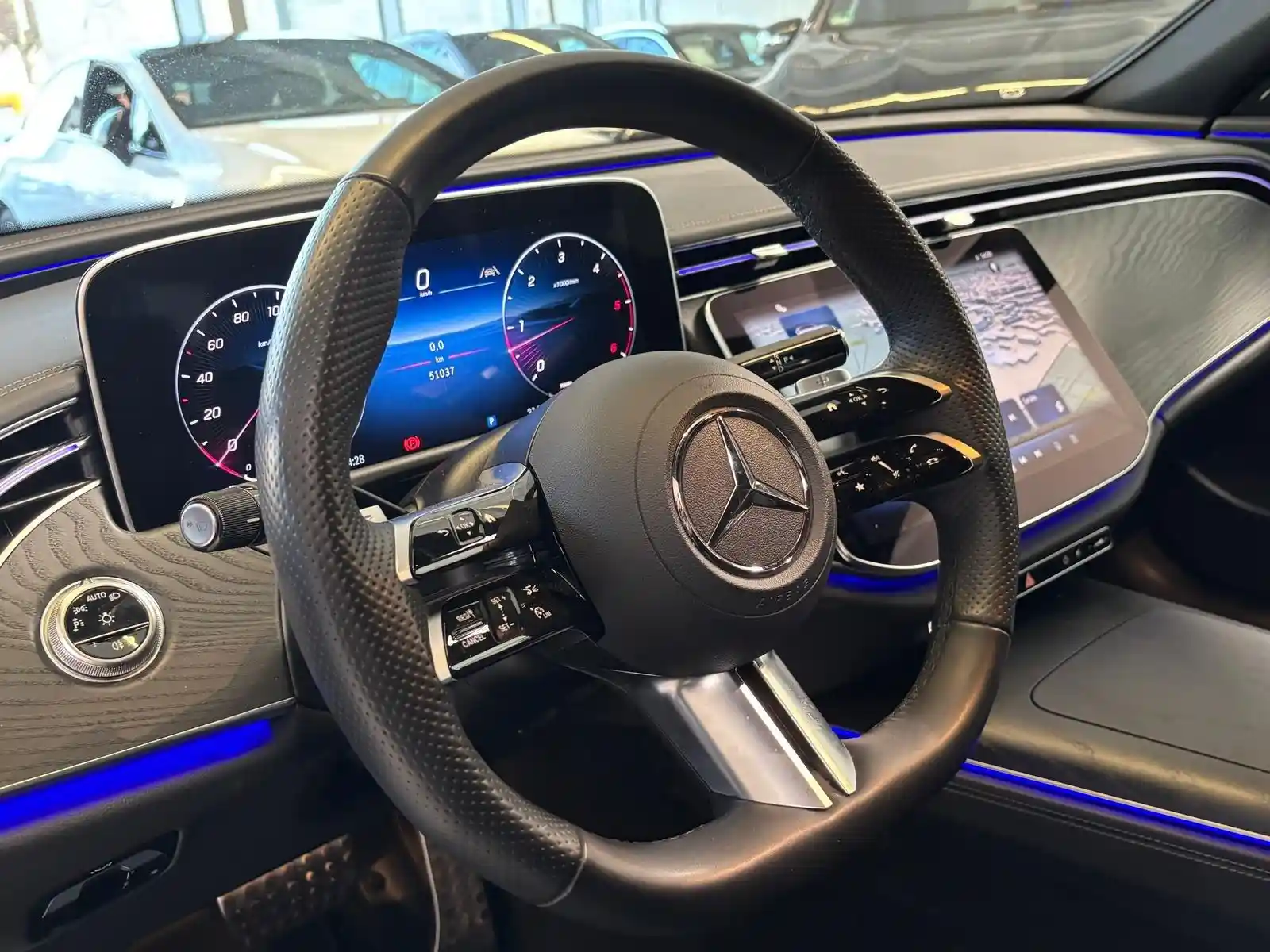 Mercedes-Benz E 220