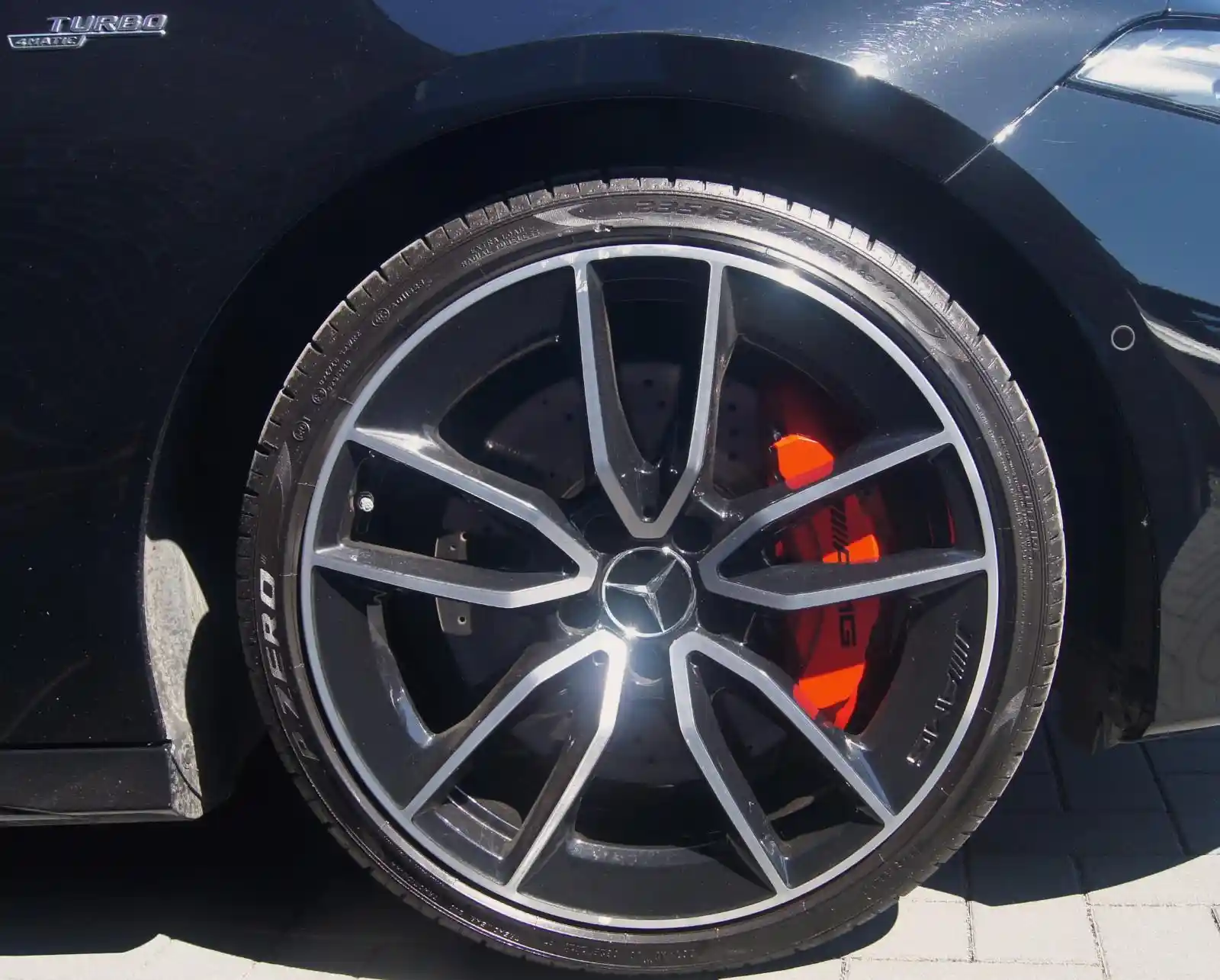Mercedes-Benz A 35 AMG