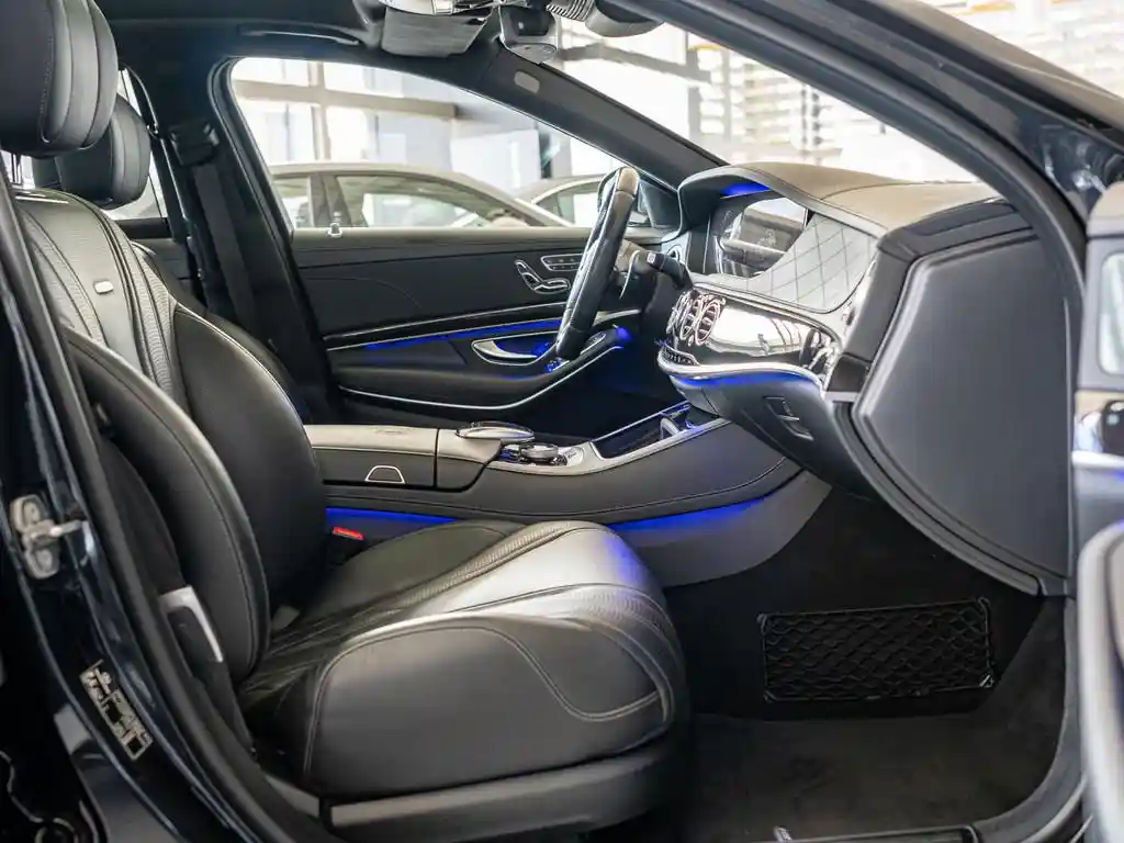 Mercedes-Benz S 63 AMG