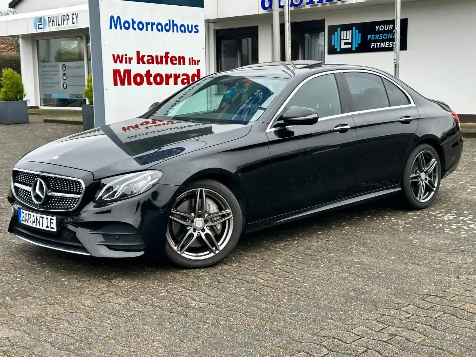 Mercedes-Benz E 300