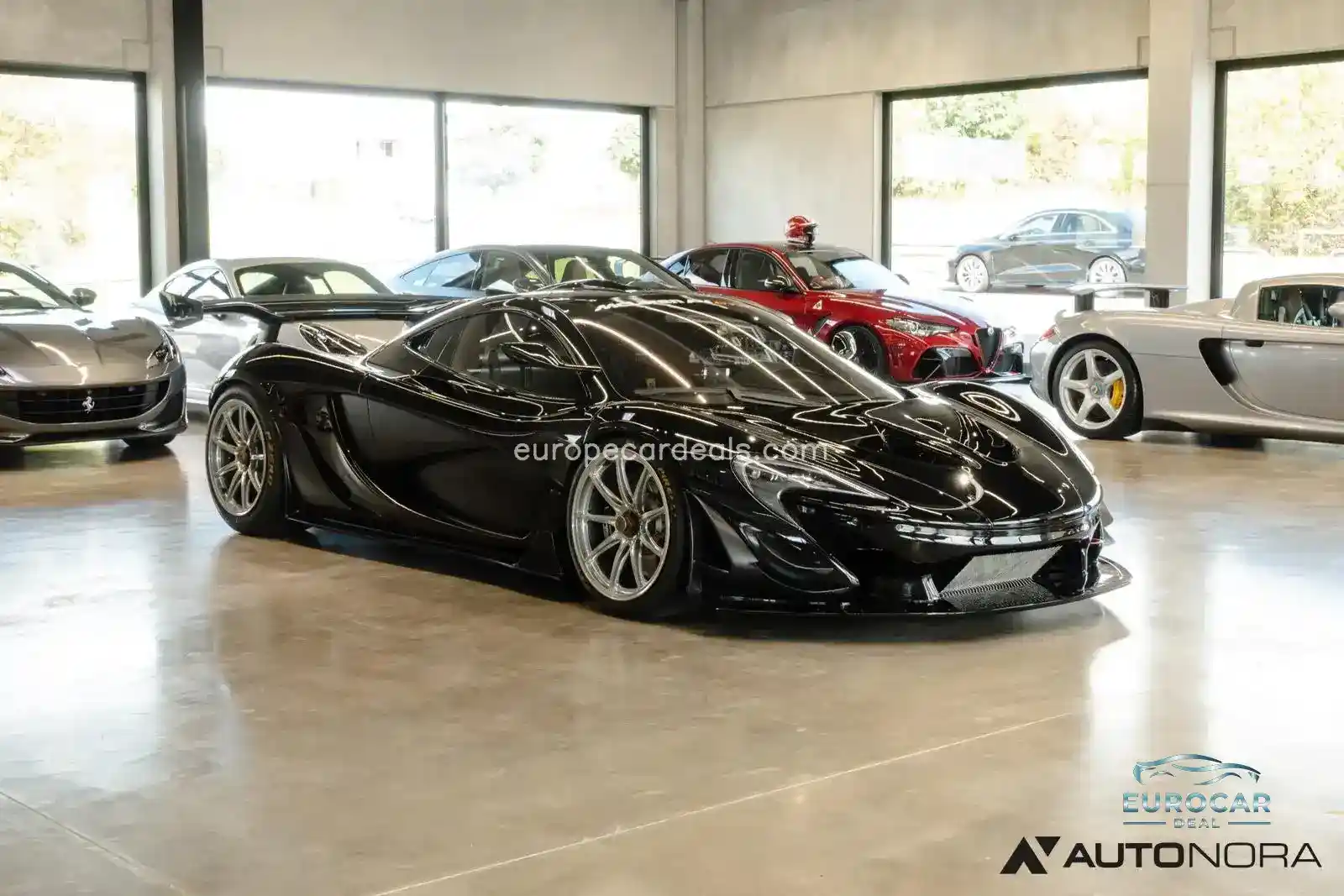McLaren P1