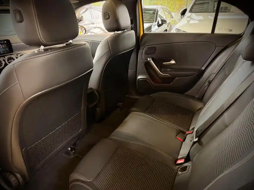 Mercedes-Benz A 250