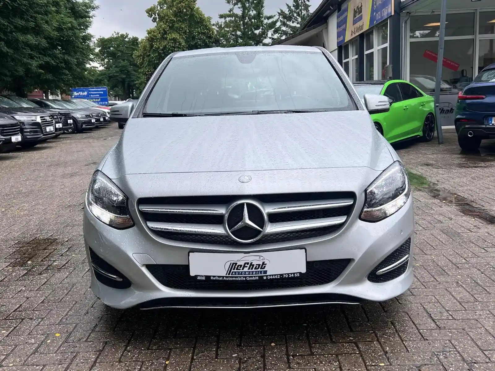 Mercedes-Benz B 220