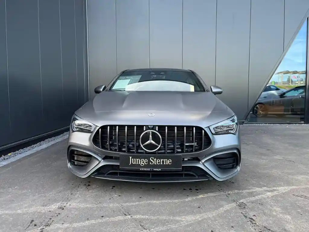 Mercedes-Benz CLA 45 AMG Shooting Brake