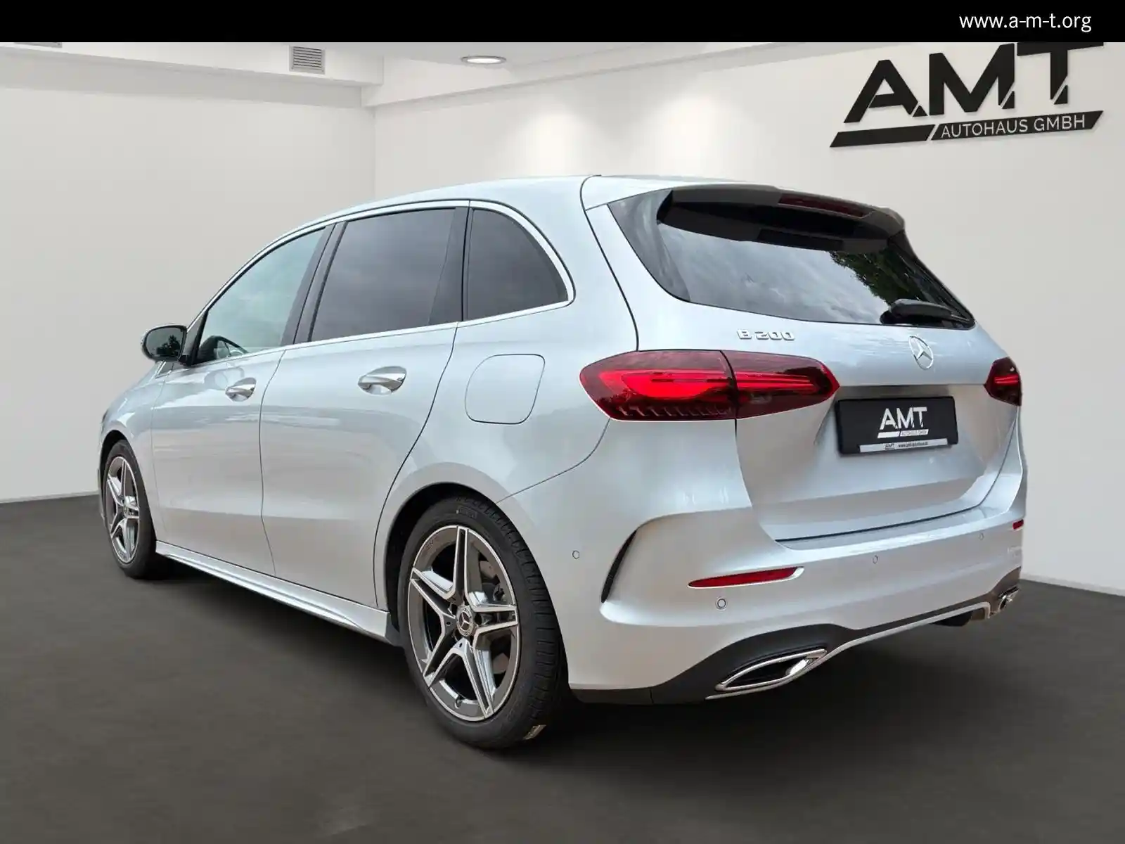 Mercedes-Benz B 200